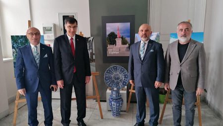 Başkan Kahveci, Kütahya Sergisi’ni temas kurdu