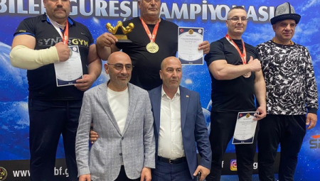 Bayburt Ekibi Bilek Güreşi Şampiyonası’nda derece sahip ortaya çıktı