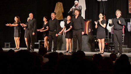 “Bir Takım Azizlikler” oyunu Mesir Tiyatro Festivali’nde sahnelendi