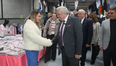 Bursa Nilüfer’in 8’inci giyim pazarı Balat’ta açıldı