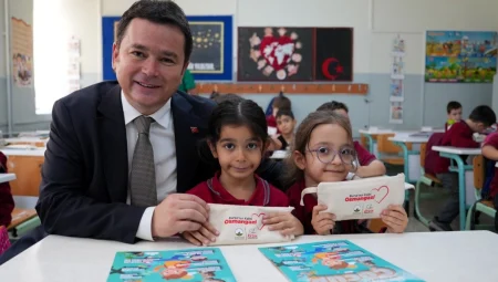 Bursa Osmangazi’de “Ana Baba Okulu” kapılarını açıyor