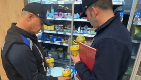 Çorum’da son kullanma tarihsel geçmiş ürün satan market kapatıldı