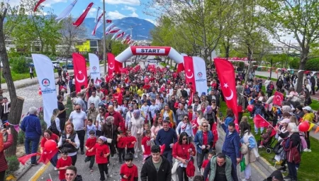 Denizli’de 23 Nisan Coşkusu çocuk koşusuyla artık hayata geçiyor