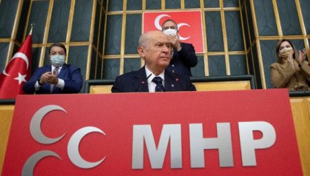 Devlet Bahçeli’den Erzurumspor’a tebrik mesajı