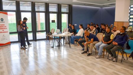 Diyarbakır’da kütüphanelerde bağımlılıkla mücadele eğitimi verildi