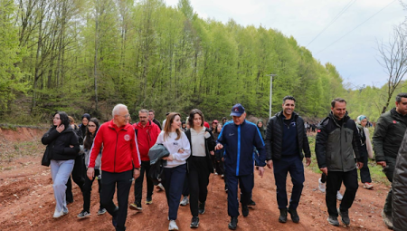 “Doğa Seni Çağırıyor” etkinliğinde gençler Korugöl’de bir araya geldi