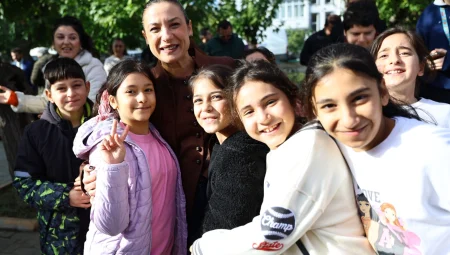 Efes Selçuk’ta çocuklar 23 Nisan şenliğinde buluşacak