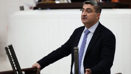 Ekmen’den Avukatlar Günü’nde Bakan Gürlek’e çağrı