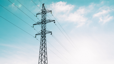 Elektrik kurulu gücü Çarpıcı rakam: $0