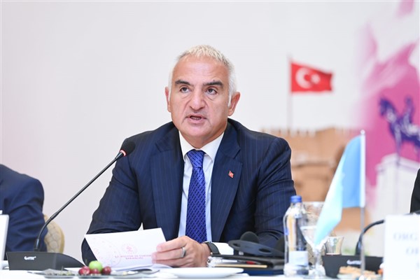 Ersoy: Kültür ve edebiyat dünyamızın kıymetli temsilcileriyle bir araya geldik