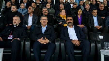 Eşbaşkanlar, Amedspor’u tribünden takip etti