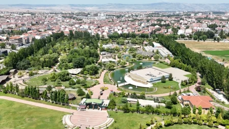 Eskişehir Hayvanat Bahçesi sağlam konumunu koruyor