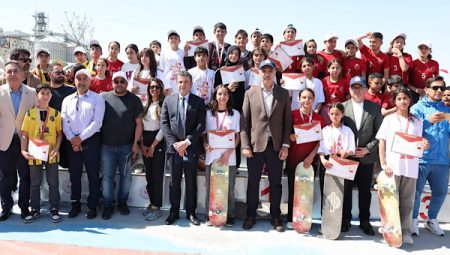 Eyyübiye’de okullar arası kaykay müsabakaları düzenlendi