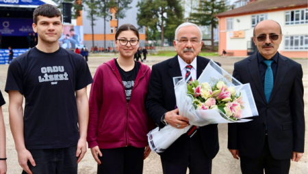 Güler, Ordu Lisesi’nde öğrencilerle kariyer söyleşisinde bir araya geldi