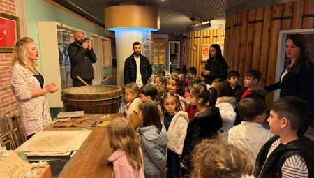 İbrahim Müteferrika Kağıt Müzesi hizmet vermeye sürmektedir