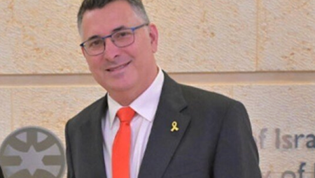 İsrail Dışişleri Bakanı Saar, Hindistanlı yetkililer ile buluştu