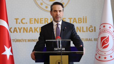 İstanbul’da OECD Hayati Mineraller Forumu: Bakan Bayraktar çok taraflı enerji diplomasisi