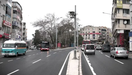 İzmir Buca’da asfalt seferberliği