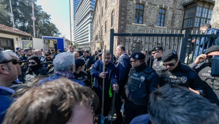 İzmir Meslek Fabrikası’nda gerginlik sürüyor! Vakıflar’ın işlemi tepki topladı