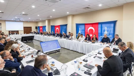 İzmir ortak aklı harekete geçiren kurullarla kalkınacak