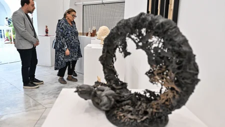 İzmir’de carpici gelisme: seramikle görünür kılınan sessiz çığlıklar