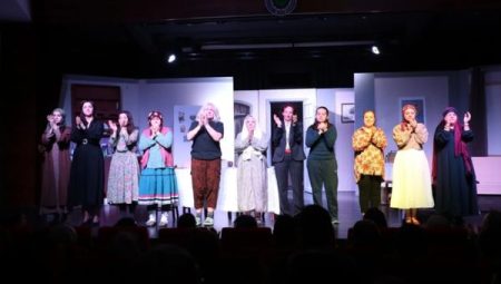 “Kadın Sığınağı” sezon finalinde sahnelendi