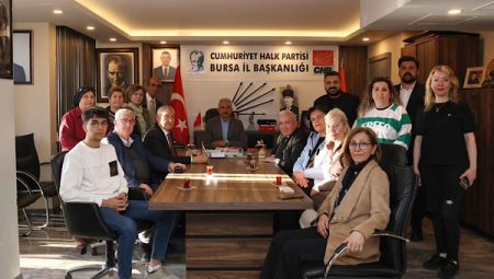 Karalar, CHP Bursa İl Başkanlığı’nı gitti