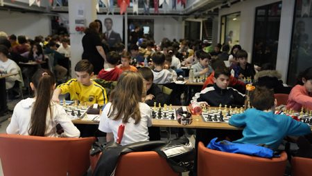 Kartal’da 23 Nisan Satranç Turnuvası gerçekleştirildi