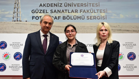Kepez’de genç fotoğrafçıların eserleri sergilendi