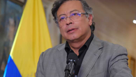 Kolombiya Cumhurbaşkanı Petro, Las Lajas Tapınağı’nı gitti