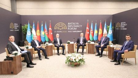 Kosherbayev, Dışişleri Bakanları Konseyi’nin gayri resmi toplantısına iştirakte bulundu