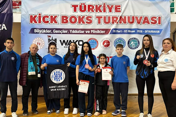 Kütahya Belediyesporlu İdil Çakır Türkiye ikincisi gündeme taşındı
