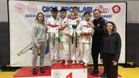 Kütahyalı judocular grup müsabakalarından başarıyla döndü