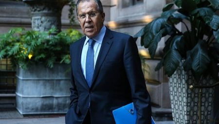 Lavrov: Rusya-Çin ilişkileri evrensel istikrar açısından belirleyici rol oynuyor