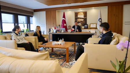 Lise öğrencileri Başkanı Sarıkurt ile kent yönetimini’dan kritik mesajlar