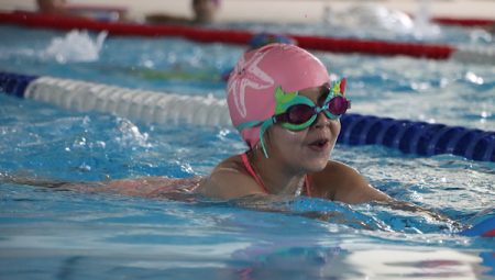 Maltepe’de çocuk ve gençlere yönelik spor kursları kesintisiz ilerliyor