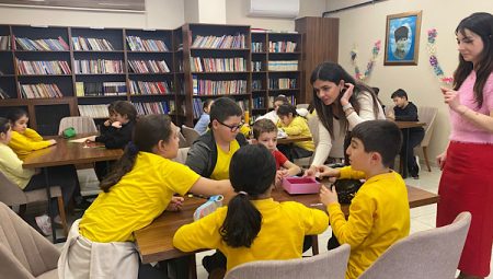 Maltepe’de çocuklar “İlk Hikayem” atölyesinde toplantı yaptı