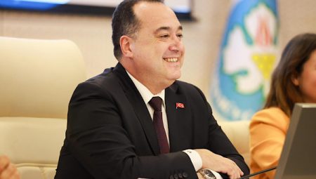 Manisa Büyükşehir Belediyesi 2025 Yılı Platform Raporu kabul edildi