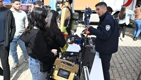 Manisa Büyükşehir’den “Afetlerde İnsan Olmak” sempozyumuna güvence