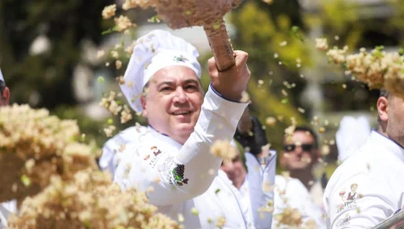 Manisa’nın lezzetleri temas kurdu… Başkan Dutlulu, mesir baharatlı bahar pilavı pişirdi