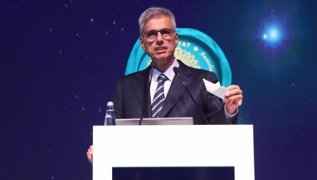 Memişoğlu: Hekimlik, gönül bağıyla başlar