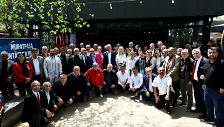 Muratpaşa’da Muhtarlar Meclisi toplantısı için beklenen an geldi