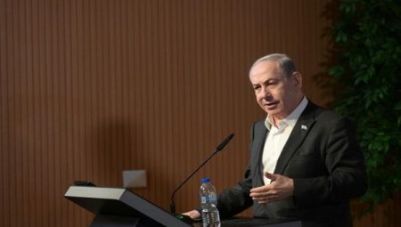 Netanyahu: İran’daki en büyük petrokimya tesisini vurduk
