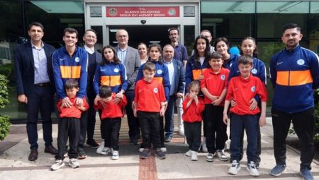 Otizmli bireylerden sanatla “barış” mesajı