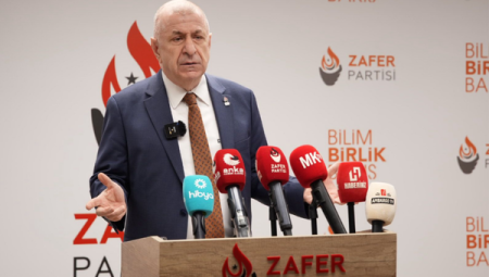 Özdağ: Basının iktidardan korkmadığı bir Türkiye olmalı