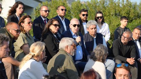 Özdağ, Göcek Halk Meclisinde vatandaşlarla buluştu