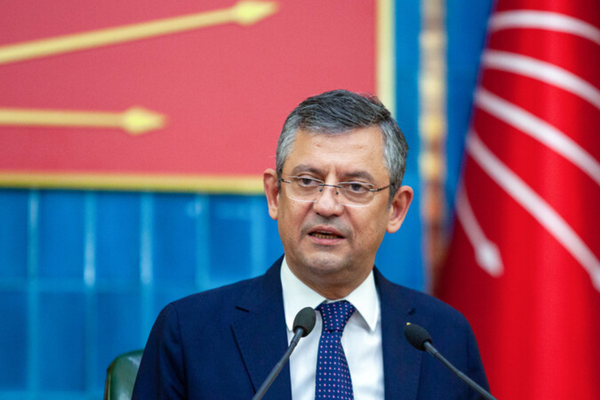 Özel, Cindoruk’un cenaze törenine iştirakte bulundu