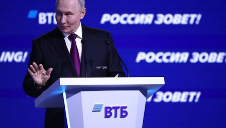 Putin, Mısır Dışişleri Bakanı Abdelatty ile bir araya geldi