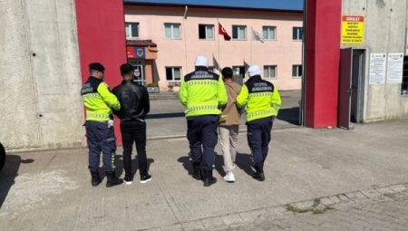 Sakarya’da göçmen kaçakçılığı operasyonu