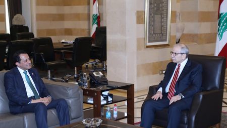 Salam, Katar Devleti’nin carpici gelisme: Lübnan Büyükelçisi Al-Thani ile toplantı yaptı